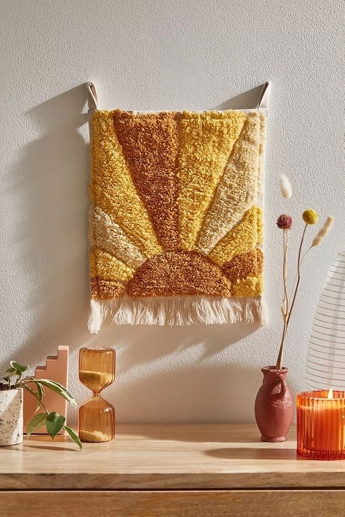 Ковровая вышивка: уют в каждой петле.Объёмная, фактурная, мягкая — ковровая вышивка словно оживляет ... - 2