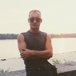 Nik, 47, 