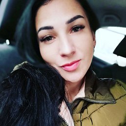 Ninel, 44, 