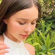 Полина, 19 лет, Москва Полина, 19 лет, Москва