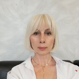 Elena, 52, 