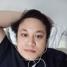 Christian, 32, 
