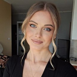 Yana, 30, 