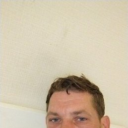 Denis, 38, 