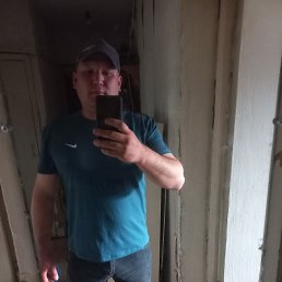 Muxammadjon Usmanov, 33, 