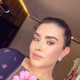 Lioness, 25, 