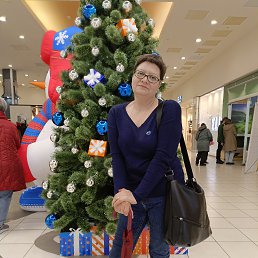 Elena, 53, 