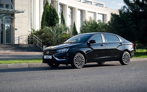 Завтра АвтоВАЗ запустит розничные продажи модели Lada Aura. Эта новинка оснащена единственным ... - 4