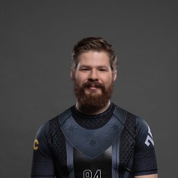 Daniel, 25, 