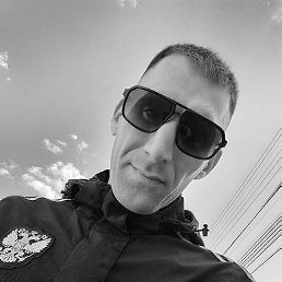 Sergey, 32, 