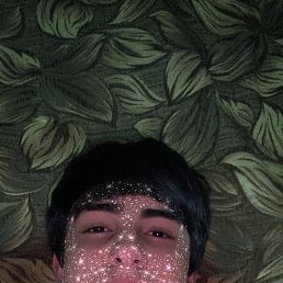 Alex, 17, 