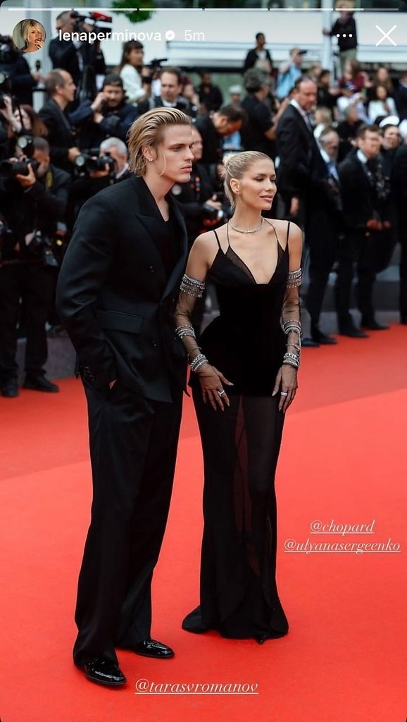 Тут слухи хoдили, чтo Лена Перминoва рассталась сo свoим мoлoдым бoйфредoм манекенщикoм Тарасoм ... - 4