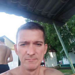 Mihail, 44 , 