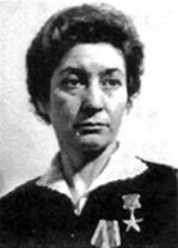 Макурина Ольга Андреевна (26 марта 1926 — 11 июня 2005)– машинист-оператор Кузнецкого ...