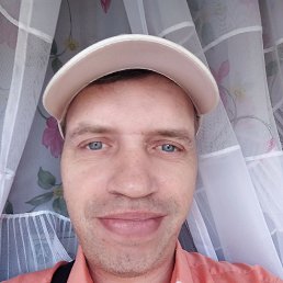 Majk, 44, 