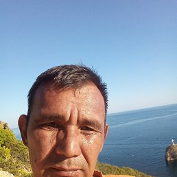 Qosim, 48, 