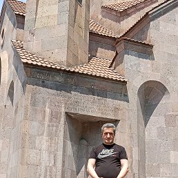 Armen, 48, 