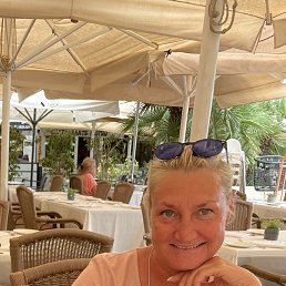 Natalia, 56, 