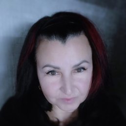 Yana, 53, 