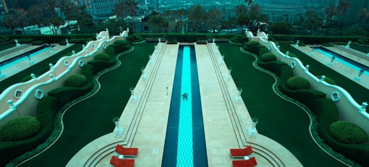     / Ballad of a Small Player, 2025.Dir. Edward Berger - 5