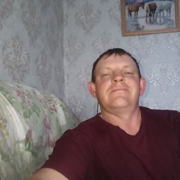 Олег, 37 лет, Новосибирск Олег, 37 лет, Новосибирск