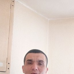 Bahtieor Yaxyev, 44, 