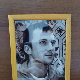 Maksim, 38, 
