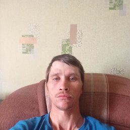 Viktor Karaganov, 40, 