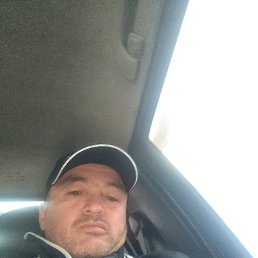 Mavlonbek, 44, 