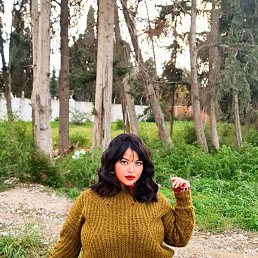 Rihab, 29, 