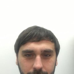 Aleksandr S, 39, 