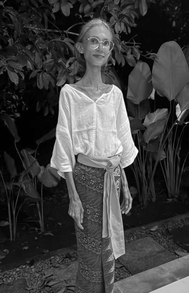 В Индонезии скончалась россиянка, доведшая себя до полного истощения фруктовой диетой. На момент ... - 2