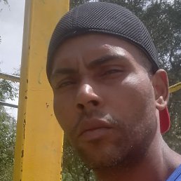 Eduardo, , 39 