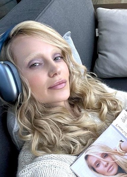 38-летняя певица и актриса Наталья Ионова вызвала беспокойство у поклонников, в начале выкладывая ... - 2